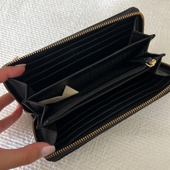 Brand New Kate Spade wallet - Picture 4 of 4